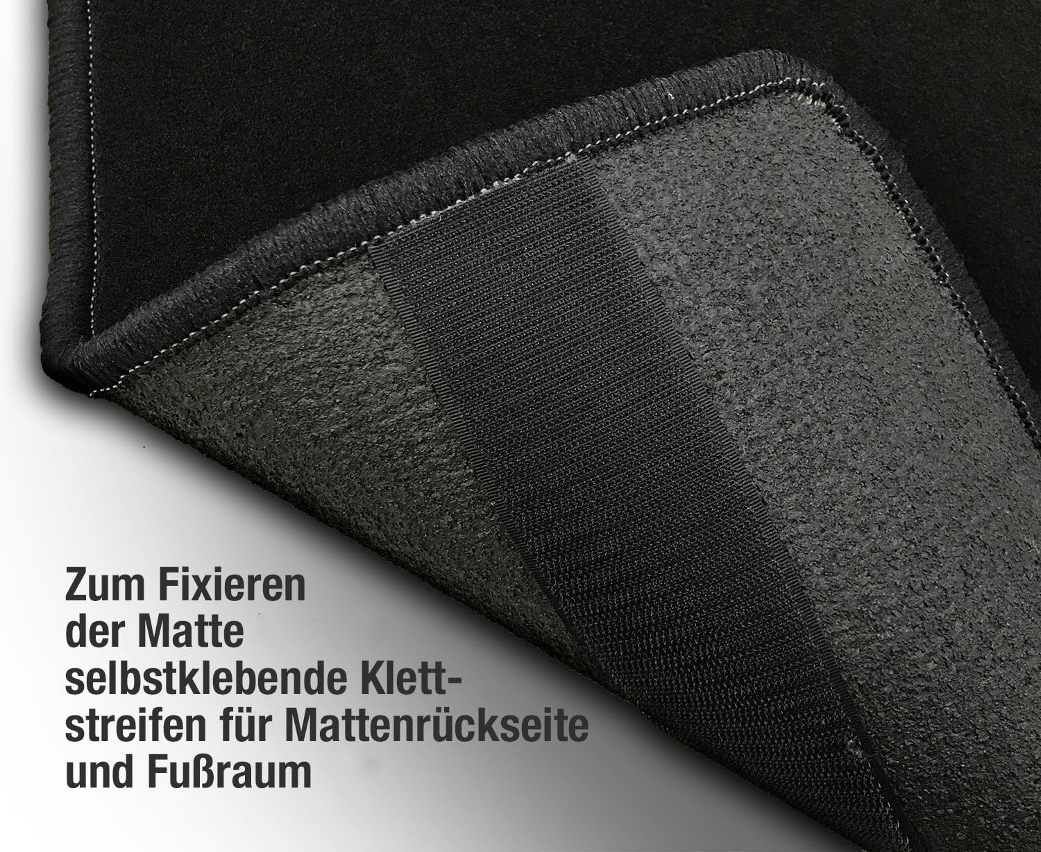 Ein Klettstreifen unter einer Fussmatten zum befestigen der Automatten im Fahrzeug.