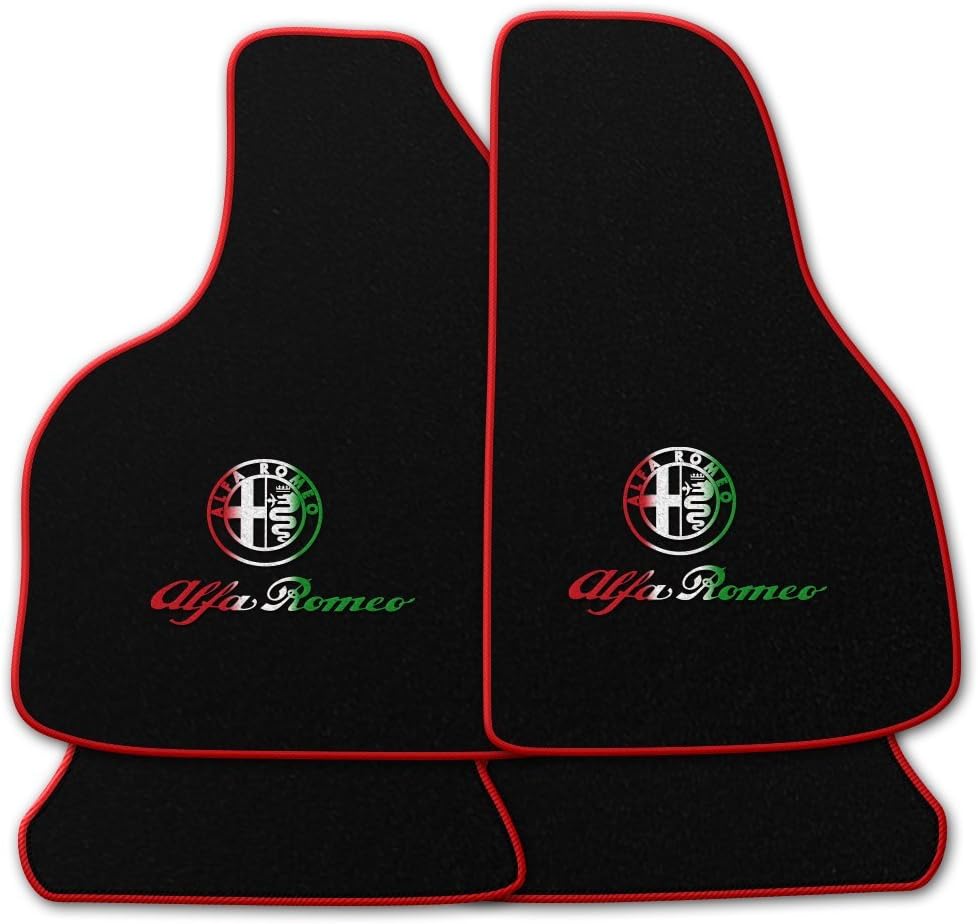 Eine Darstellung eines Fussmatten Satz mit italia Alfa Logo.