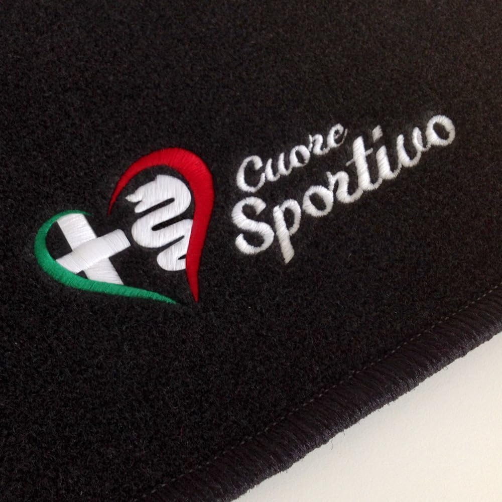 Alfa Cuore Logo schwarz-rot Eine schwarze Ecke mit Detailaufnahme eines Alfa Cuore Logos in italia Farben.